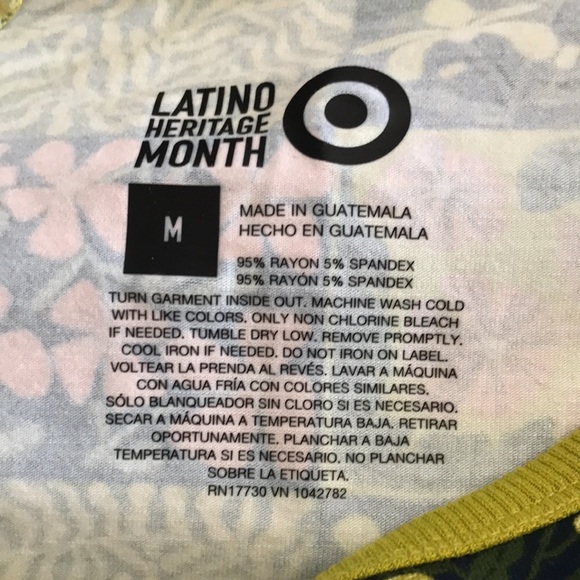 NEW Latino Heritage Tropical Top. Medium - Picture 5 of 6